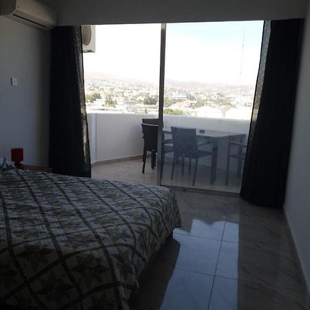 Great Views Apartment. Лімасол Екстер'єр фото