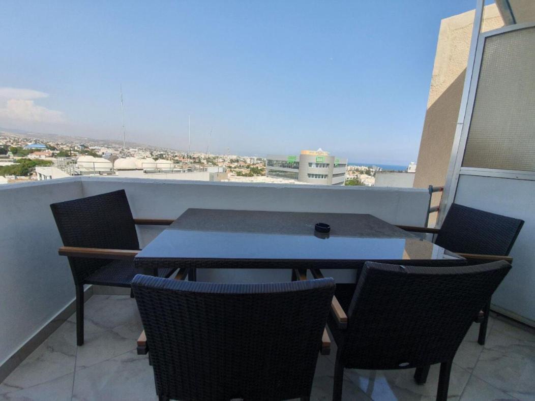 Great Views Apartment. Лімасол Екстер'єр фото